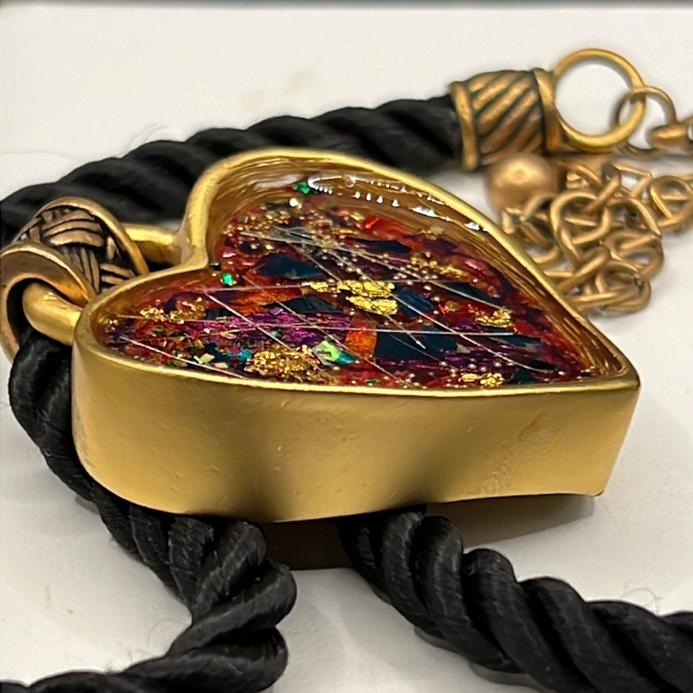 Vintage Chicos foil art heart necklace - Picture 3 of 6
